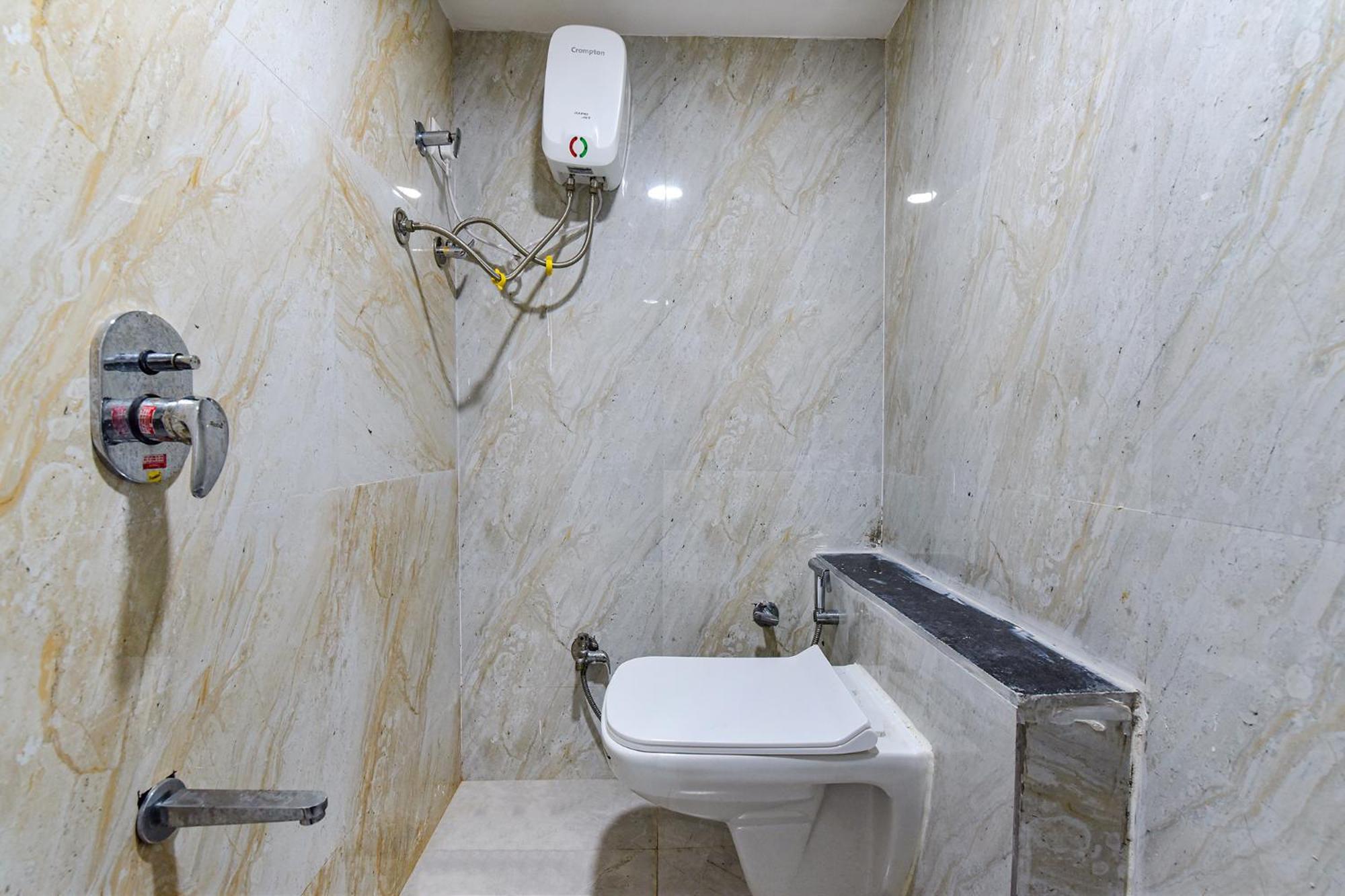 Hotel Green Tree Ahmedabad Exterior photo